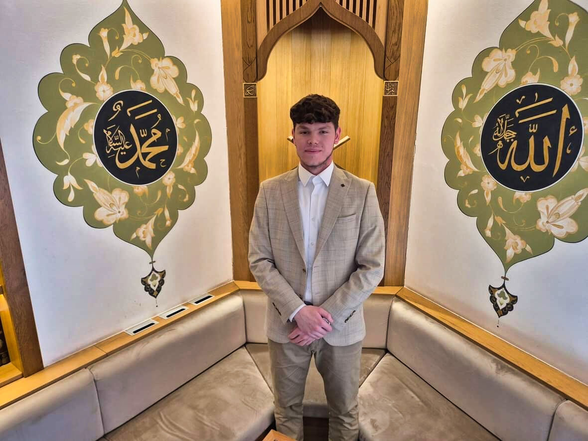 Hafiz pred mihrabom