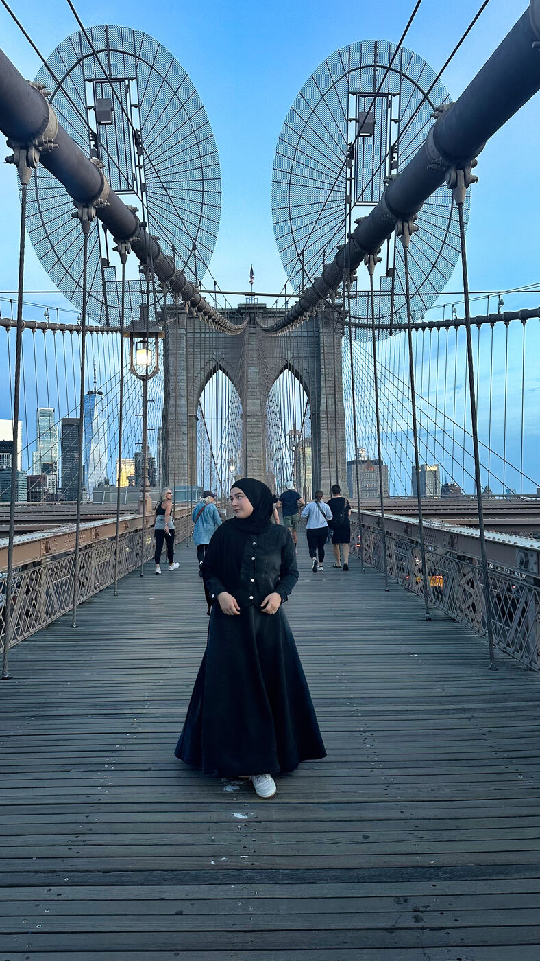 Ema Pehlić na Brooklynskom mostu